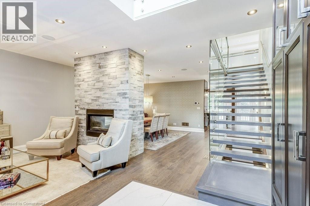Photo 6 of 489 Willis Drive, Oakville ON