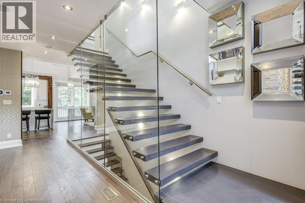 Photo 8 of 489 Willis Drive, Oakville ON