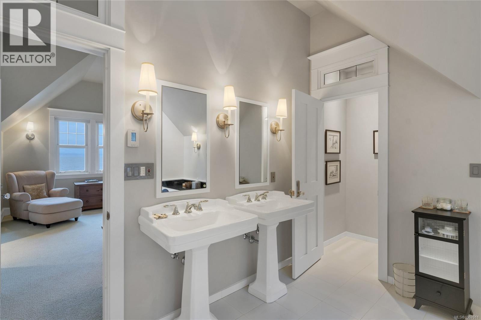 1790 Hyacinthe Bay Rd, Quadra Island