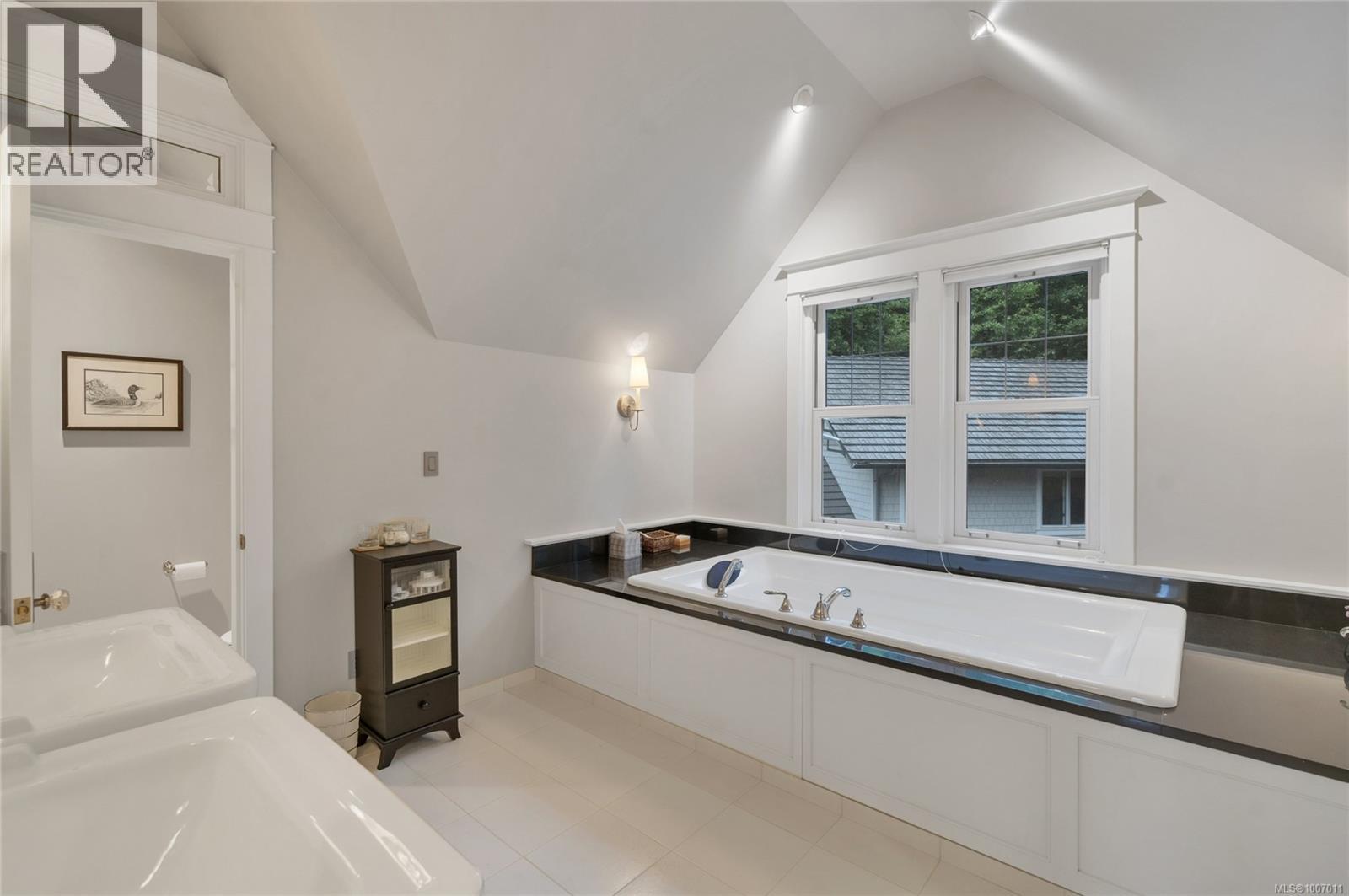 1790 Hyacinthe Bay Rd, Quadra Island