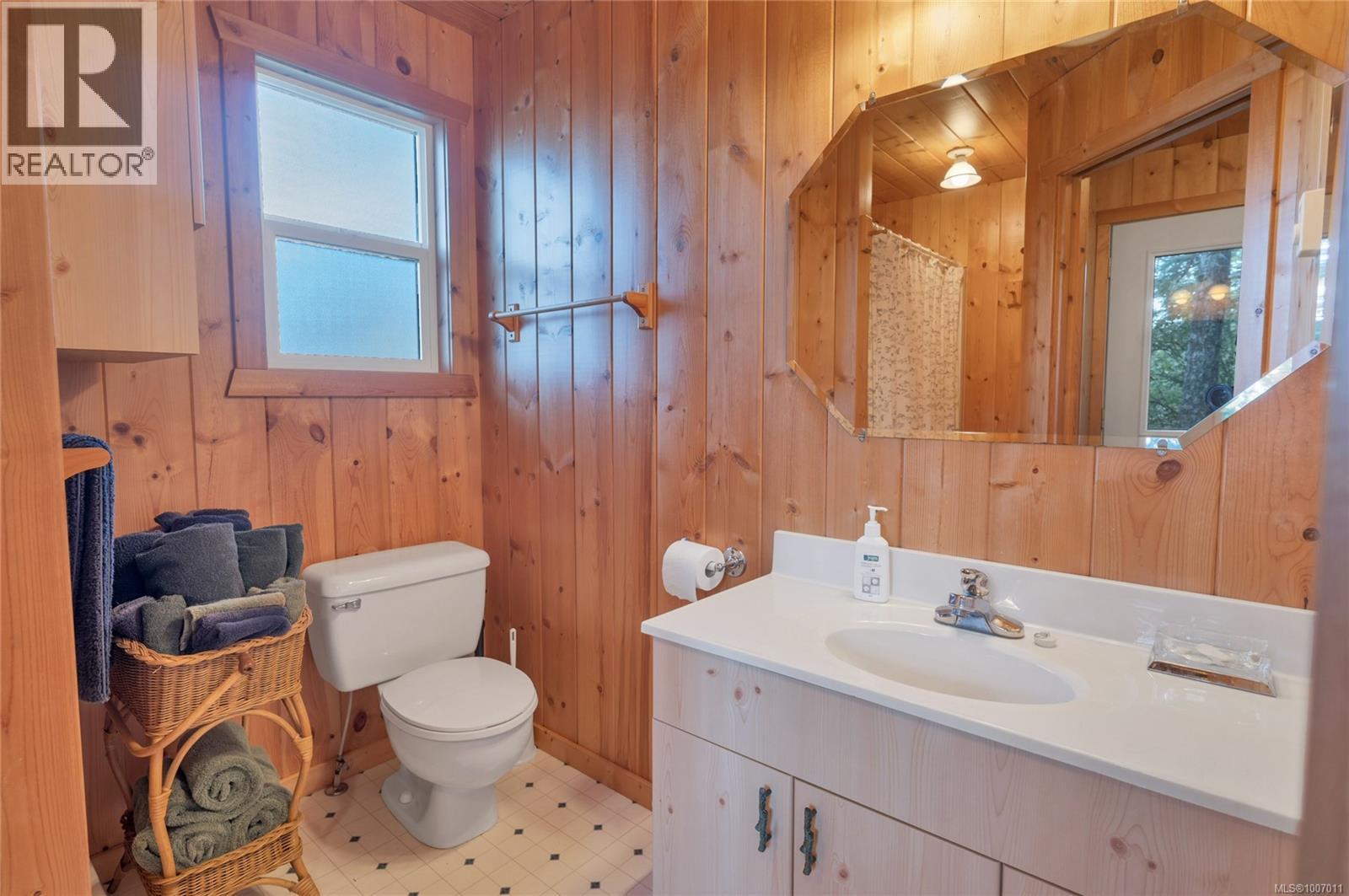 1790 Hyacinthe Bay Rd, Quadra Island