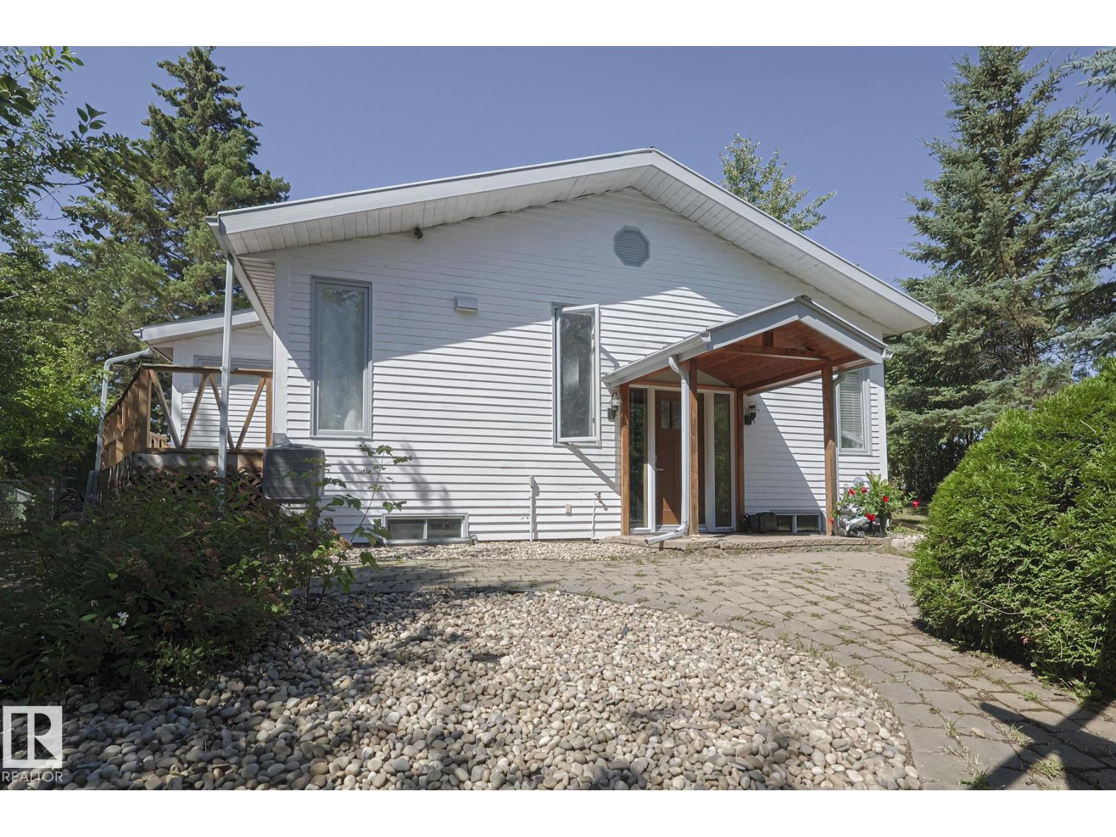 9 Gibbons AV, Rural Parkland County