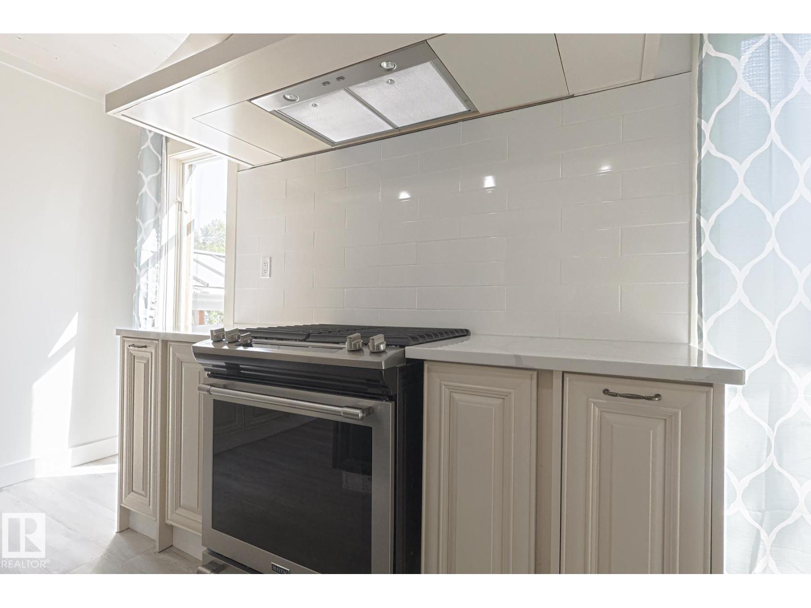 9 Gibbons AV, Rural Parkland County