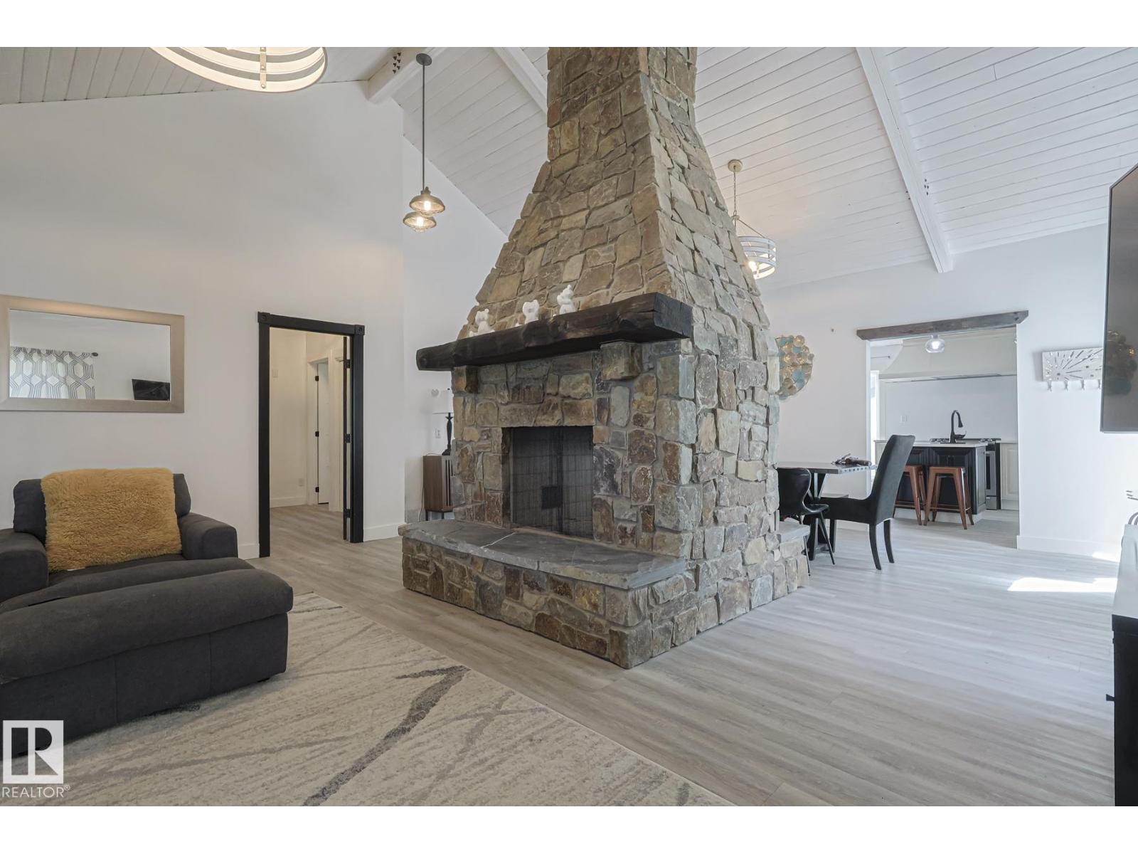 9 Gibbons AV, Rural Parkland County