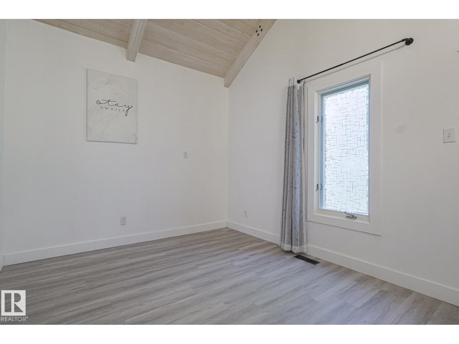 9 Gibbons AV, Rural Parkland County