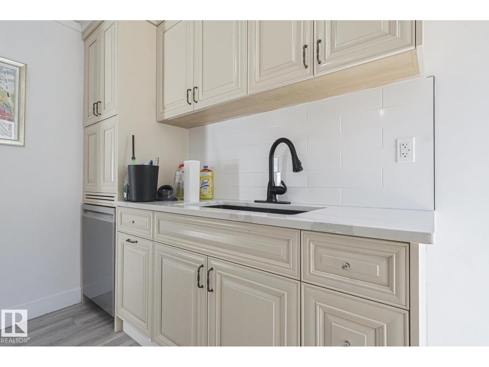 9 Gibbons AV, Rural Parkland County