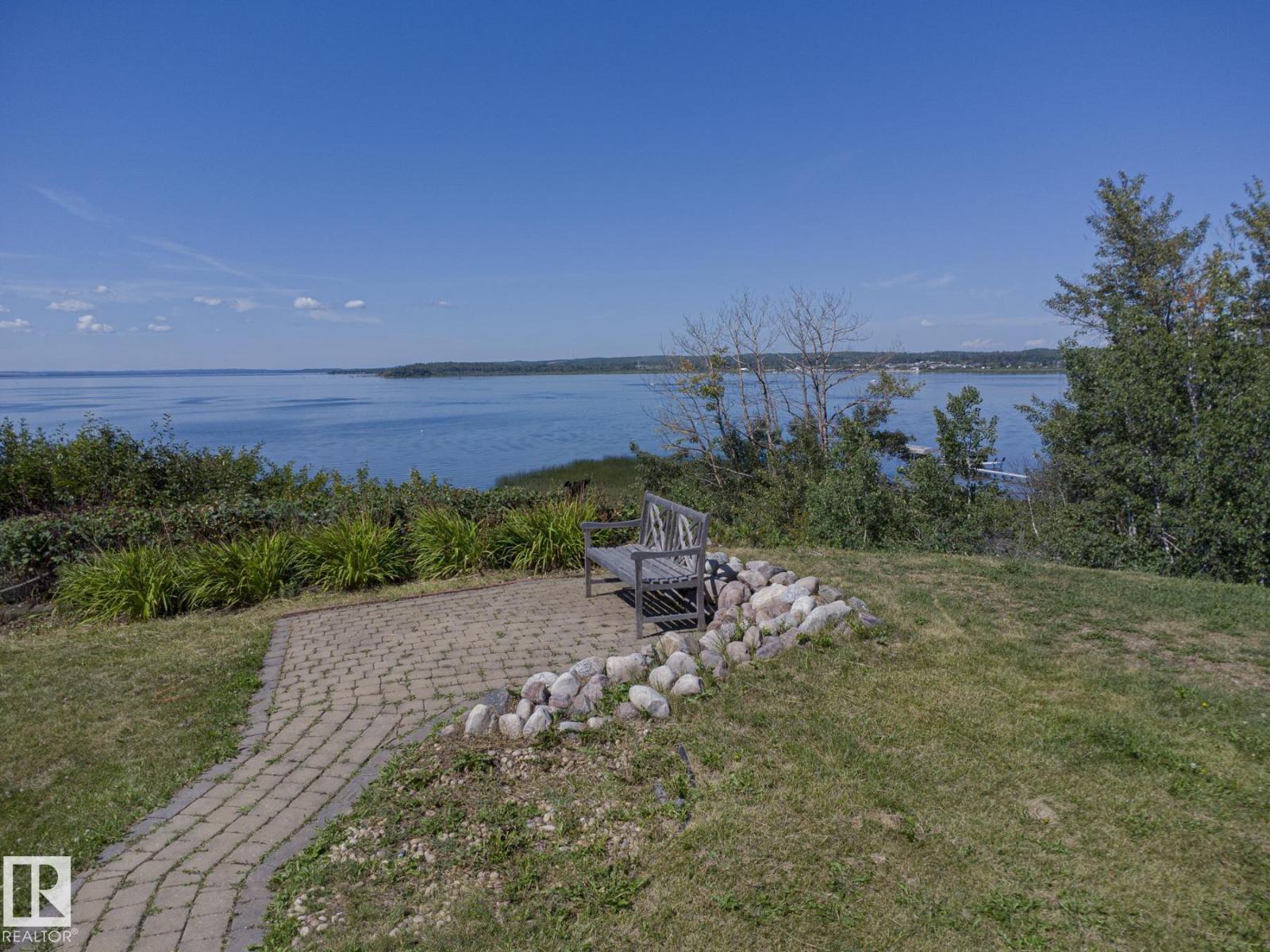 9 Gibbons AV, Rural Parkland County