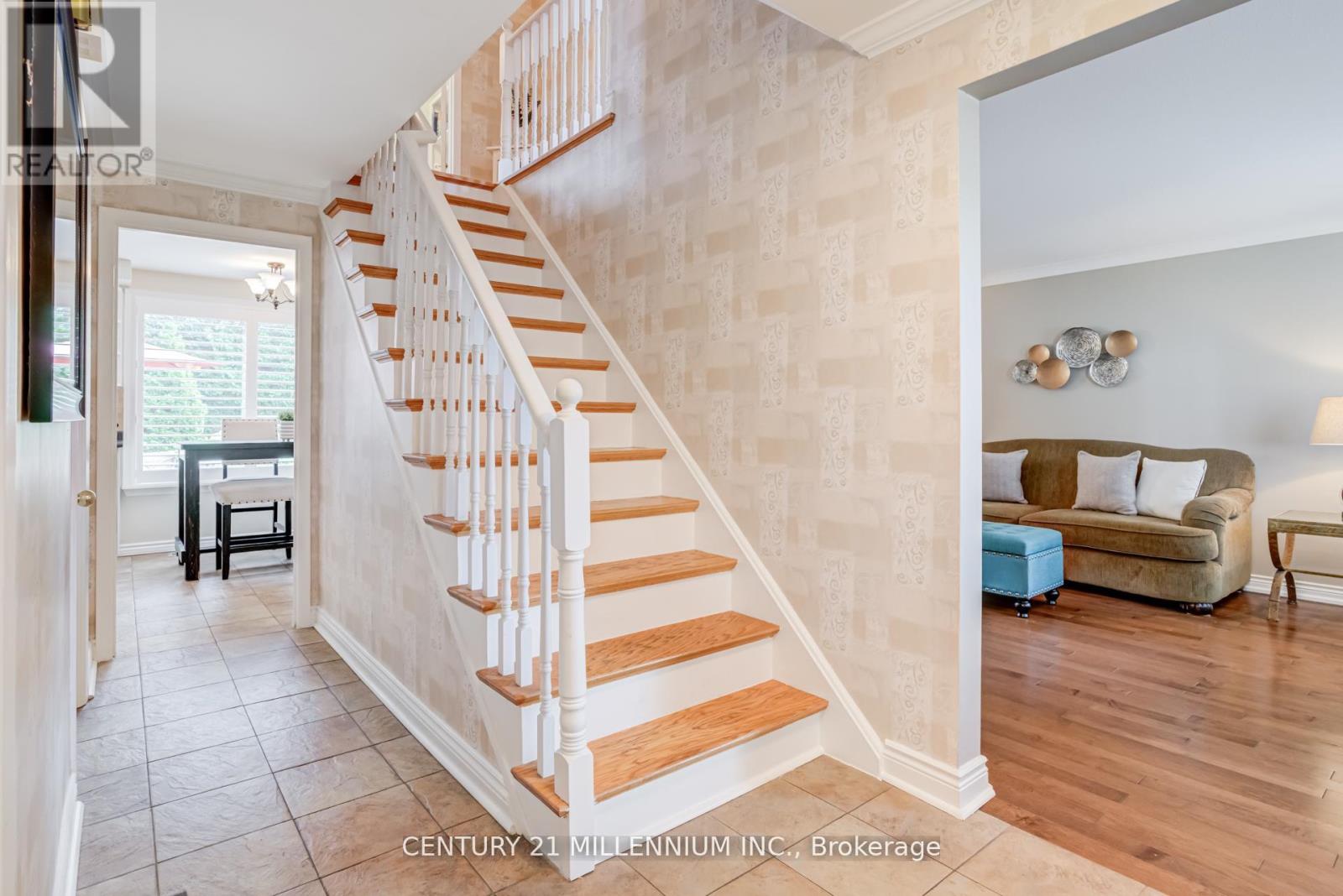 Photo 19 of 20 Alderway Avenue, Brampton ON