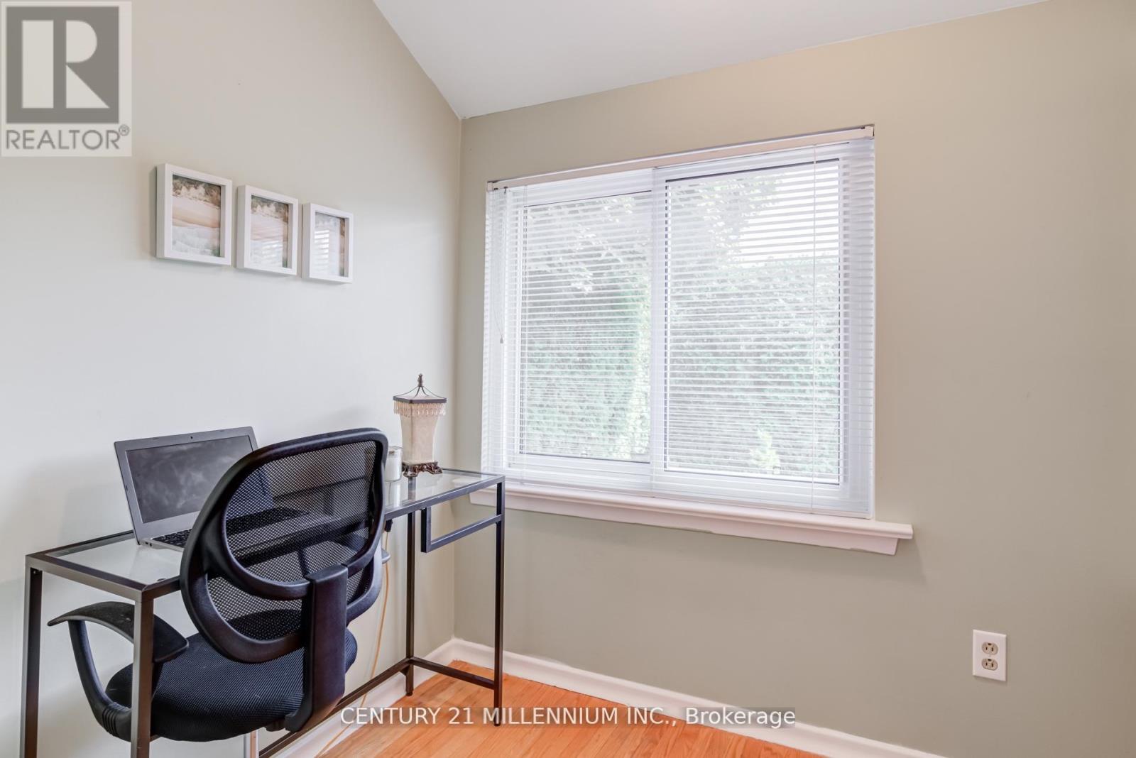 Photo 29 of 20 Alderway Avenue, Brampton ON