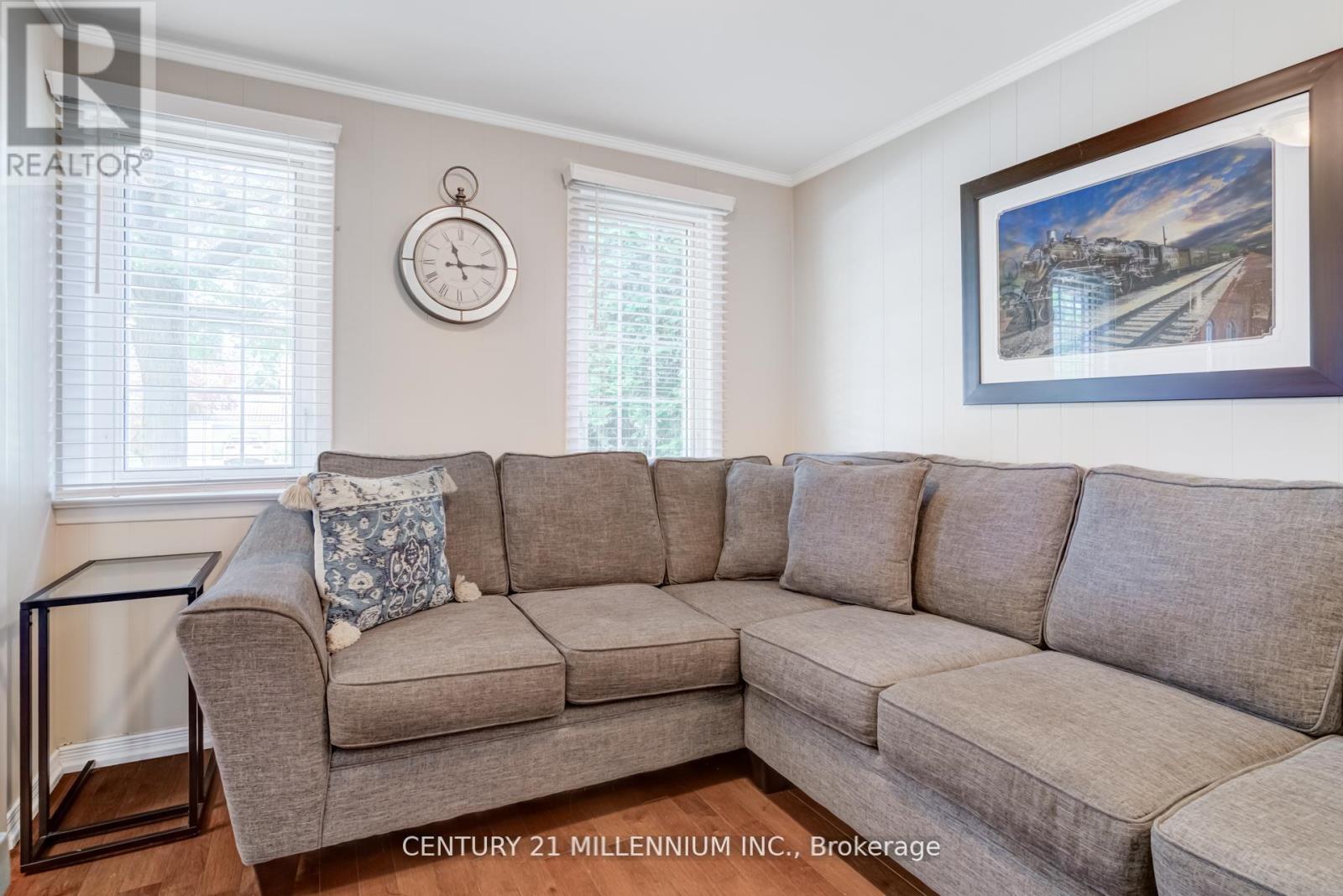 Photo 7 of 20 Alderway Avenue, Brampton ON