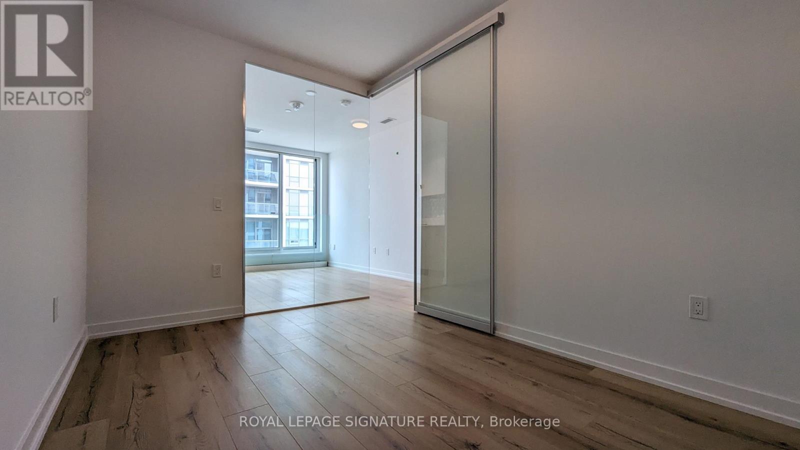 Photo 8 of 610 1195 The Queensway, Toronto ON