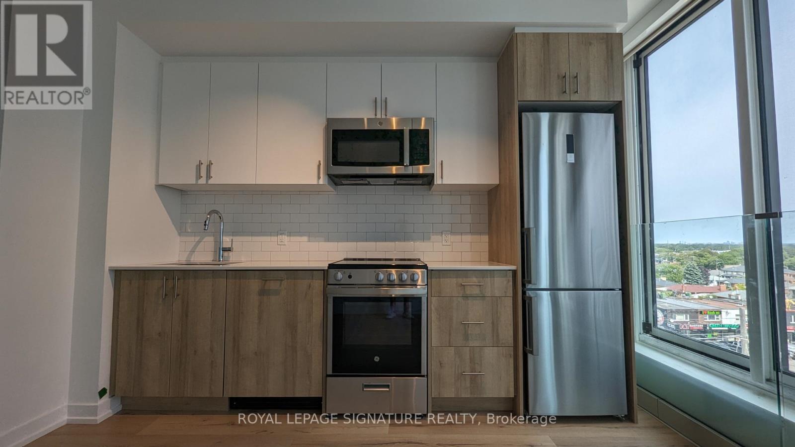 Photo 1 of 610 1195 The Queensway, Toronto ON