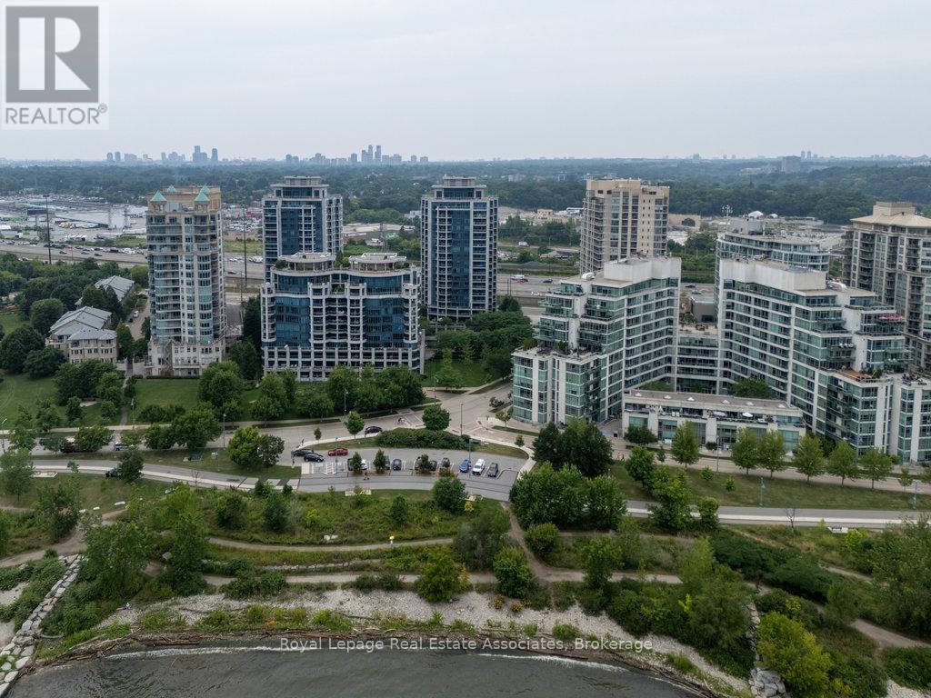 Photo 3 of 1514 2083 Lakeshore Boulevard W, Toronto ON