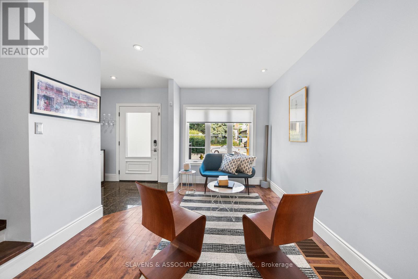 Photo 6 of 102 Gilbert Avenue, Toronto ON