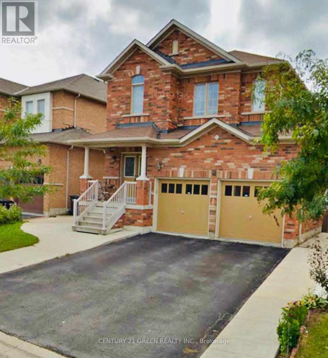 Photo 24 of 41 Attview Crescent, Brampton ON