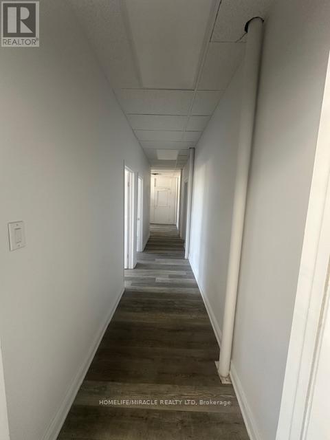Photo 4 of 3 465 Norfinch Drive, Toronto ON