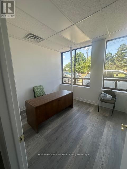 Photo 1 of 3 465 Norfinch Drive, Toronto ON