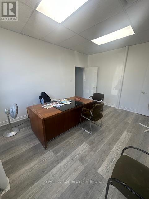 Photo 5 of 3 465 Norfinch Drive, Toronto ON