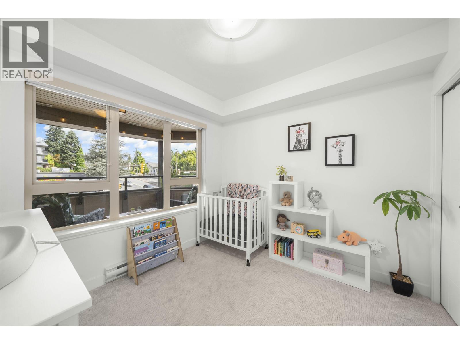 Photo 16 of 201 5688 Hastings Street, Burnaby BC