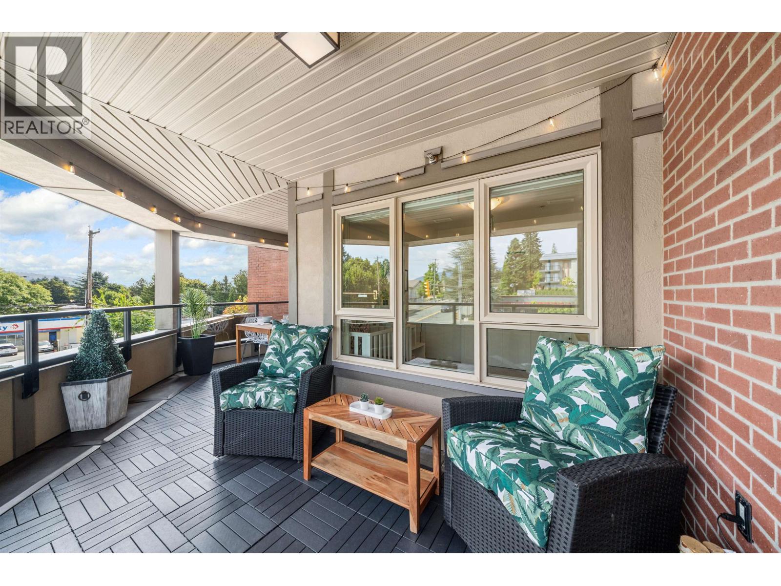 Photo 7 of 201 5688 Hastings Street, Burnaby BC