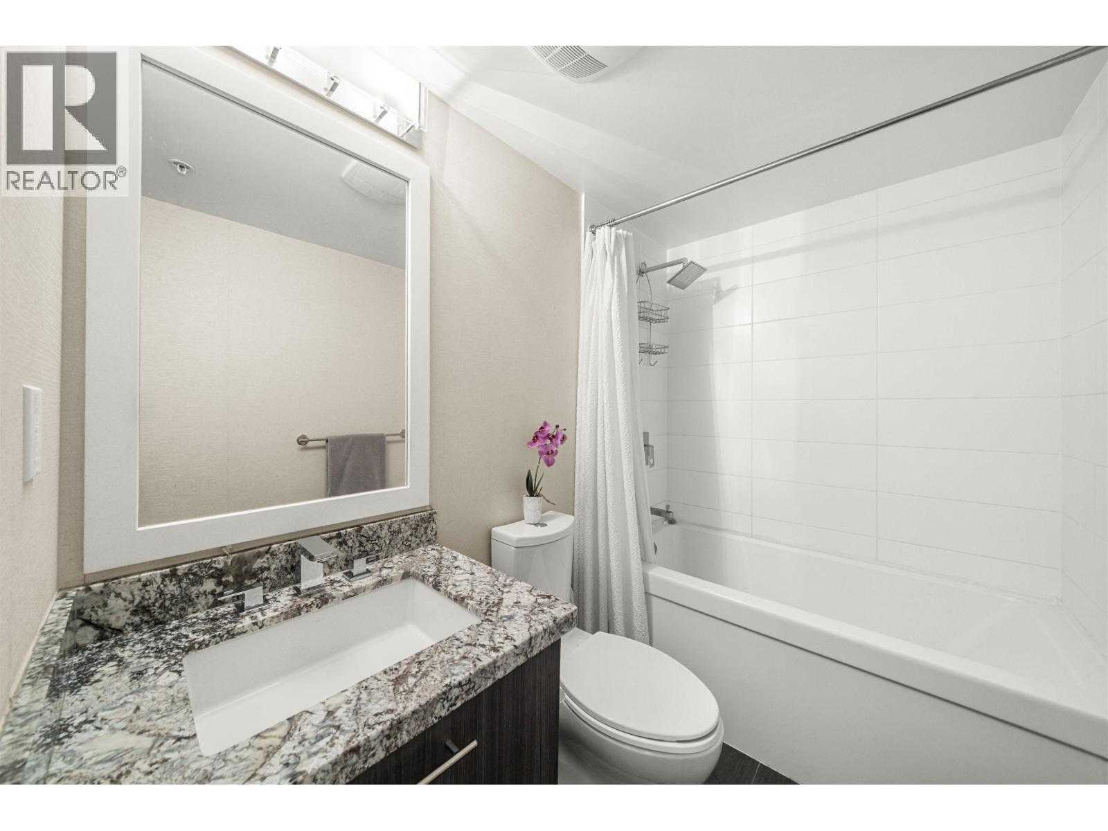 Photo 20 of 201 5688 Hastings Street, Burnaby BC