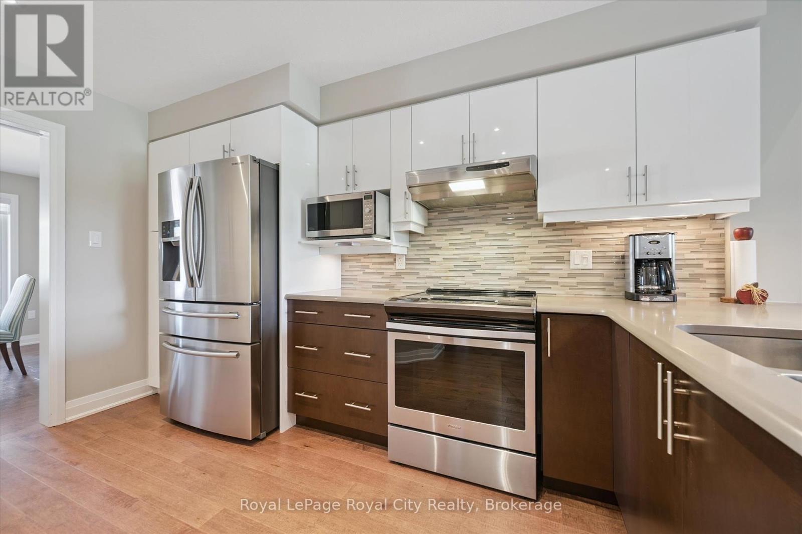 Photo 10 of 113 Aberdeen Street, Centre Wellington ON