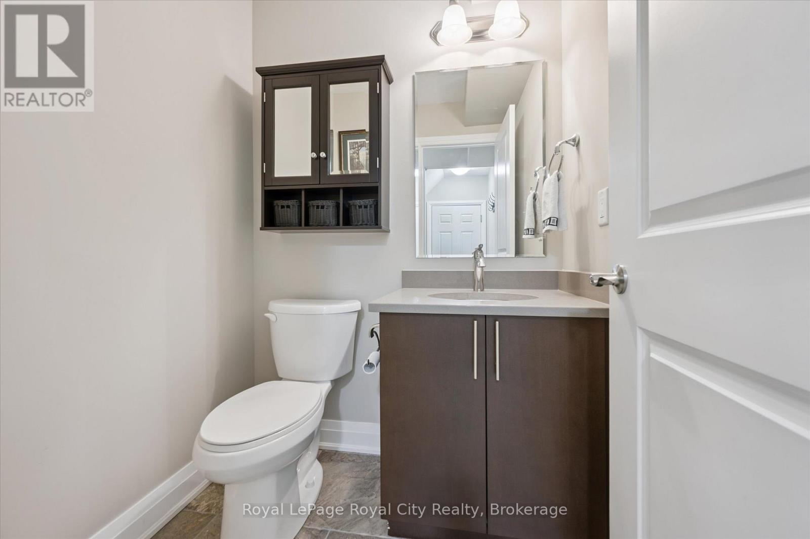 Photo 19 of 113 Aberdeen Street, Centre Wellington ON