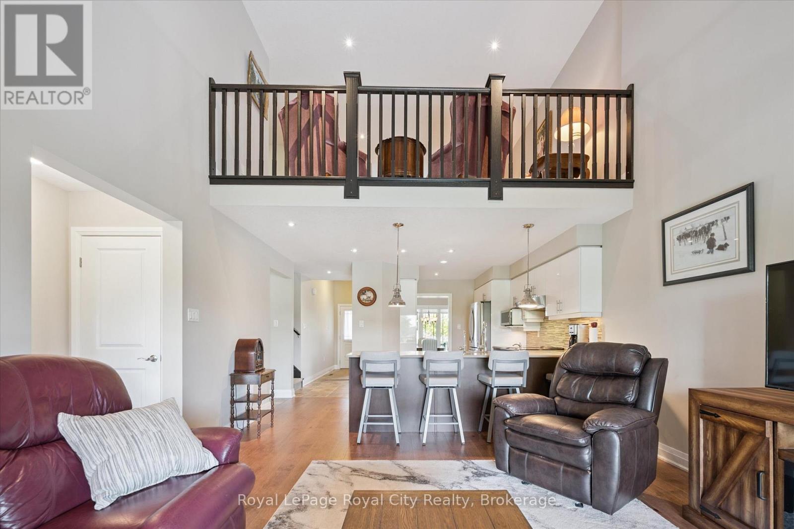 Photo 8 of 113 Aberdeen Street, Centre Wellington ON