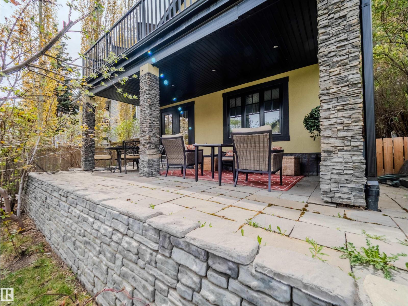 Photo 63 of 10067 93 St Nw, Edmonton AB