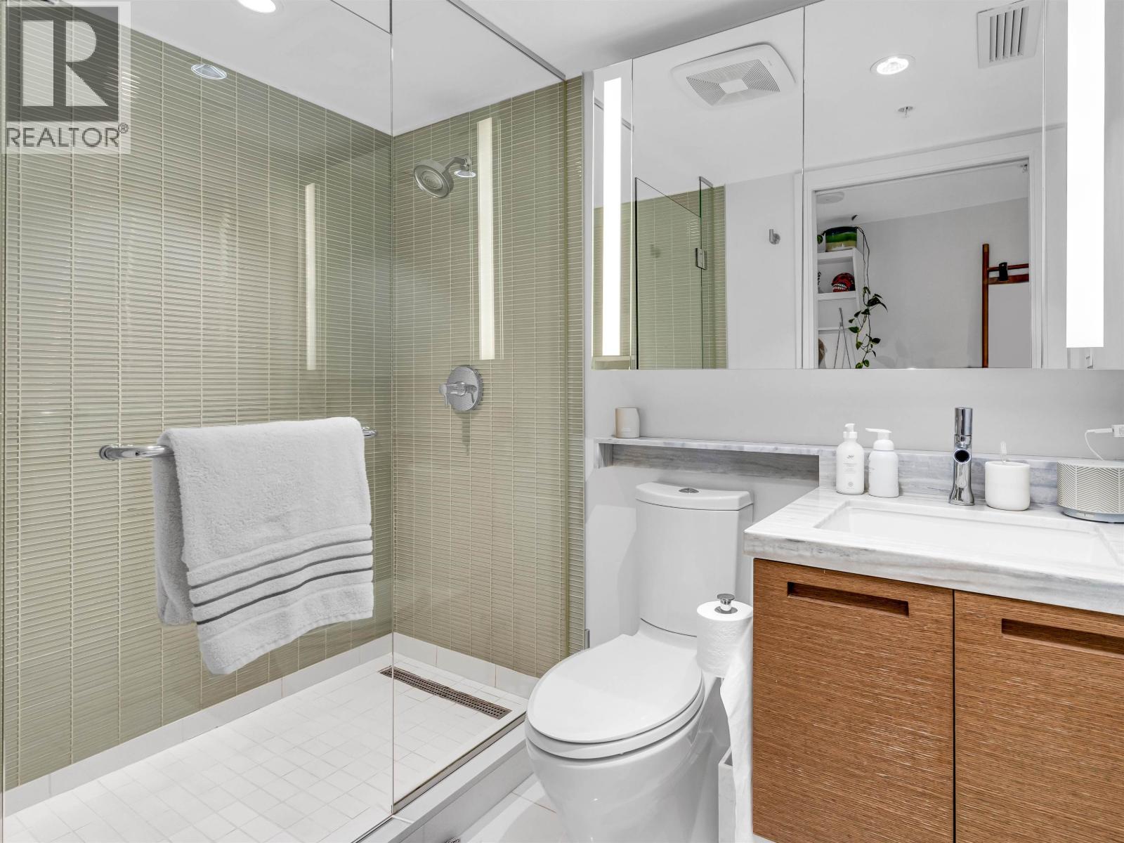 Photo 12 of 1001 777 Richards Street, Vancouver BC