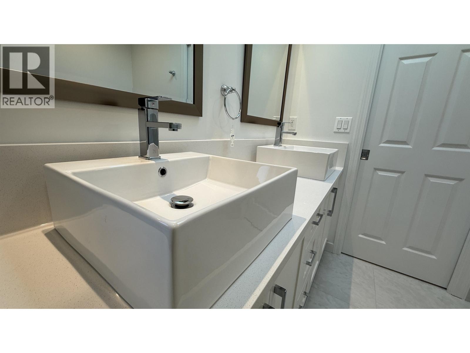 Photo 32 of 3 10000 Fisher Gate, Richmond BC