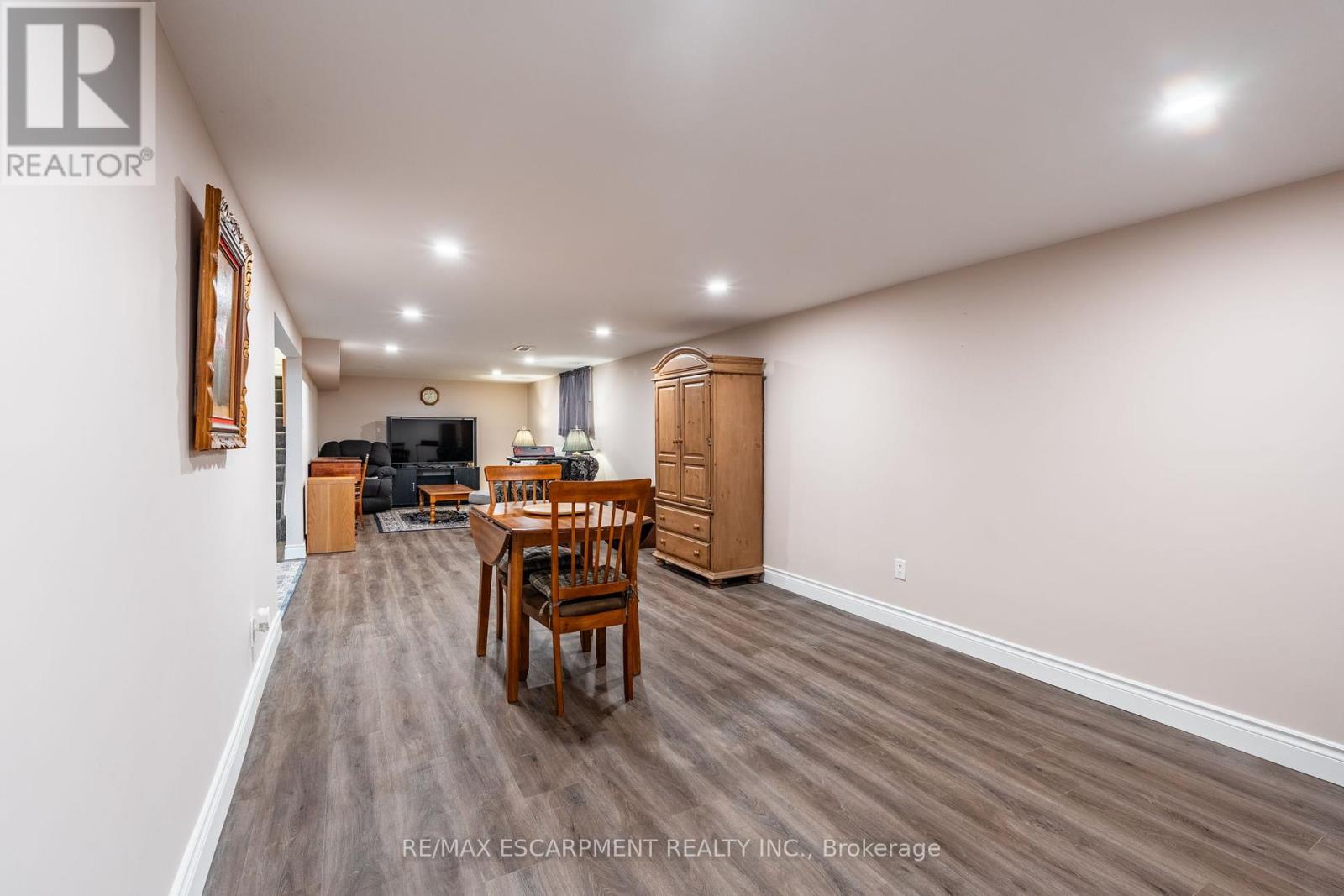 Photo 14 of 258 Oakhill Drive, Brantford ON