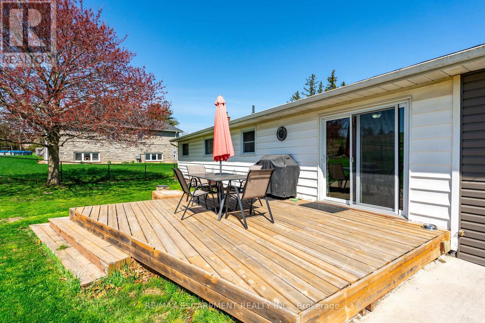 Photo 33 of 258 Oakhill Drive, Brantford ON
