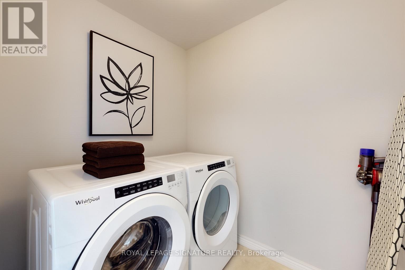 Photo 2 of 37 10 Birmingham Drive, Cambridge ON