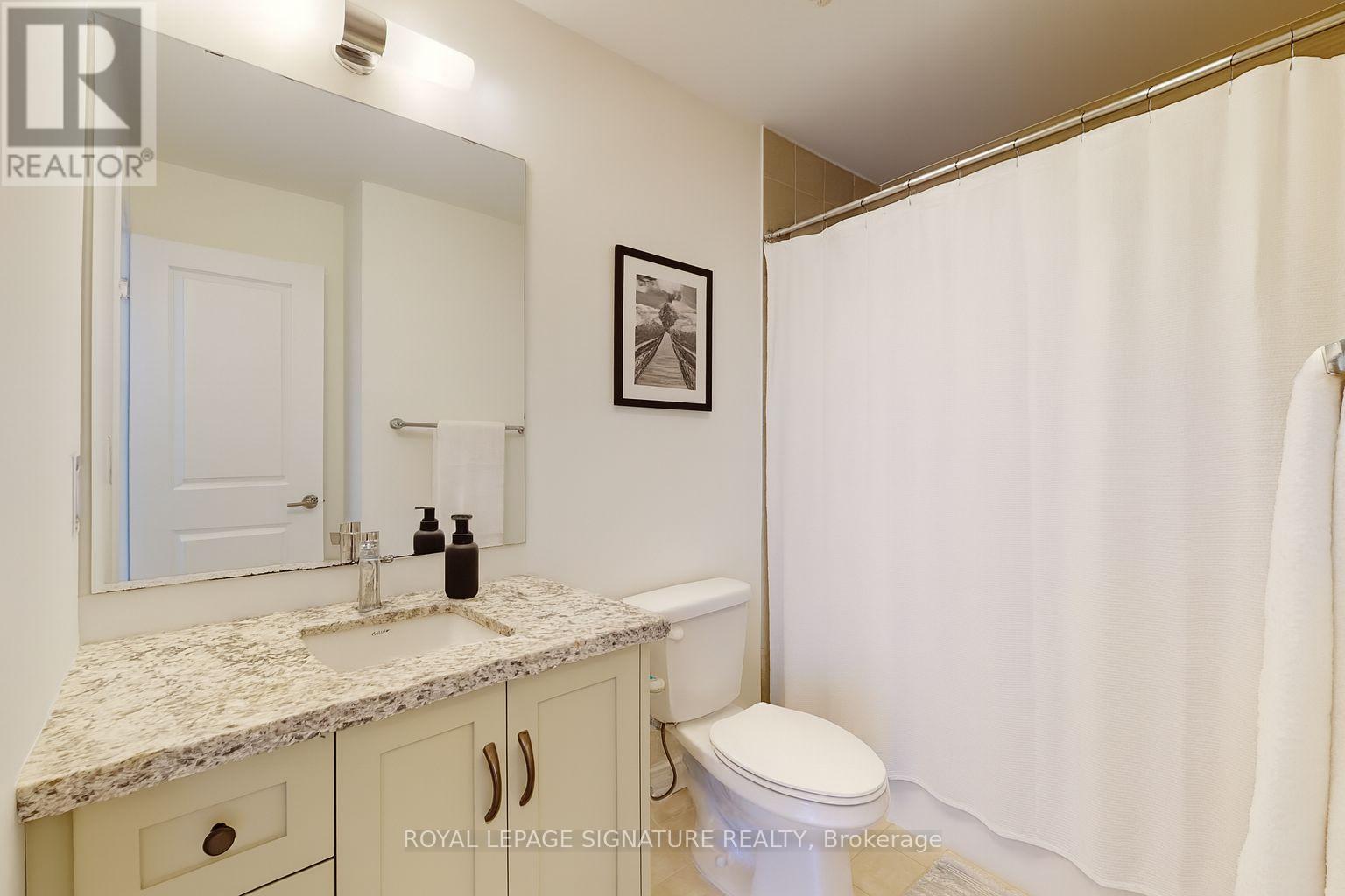 Photo 5 of 37 10 Birmingham Drive, Cambridge ON