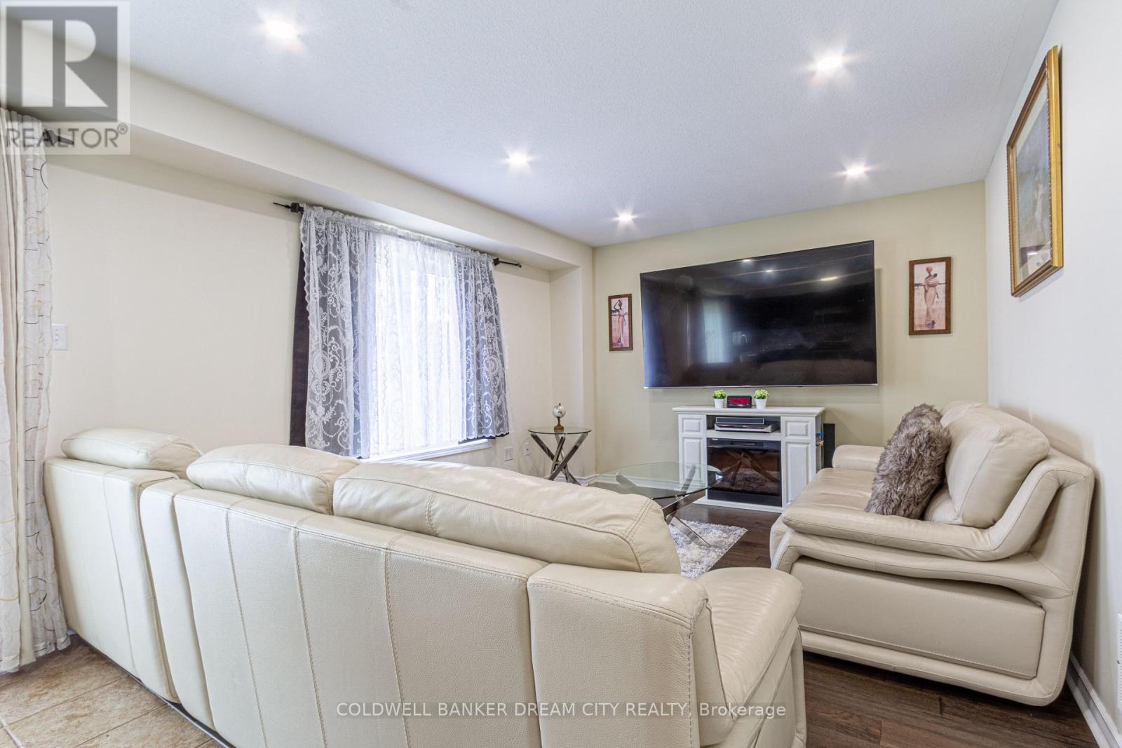 Photo 33 of 189 Powell Road, Brantford ON