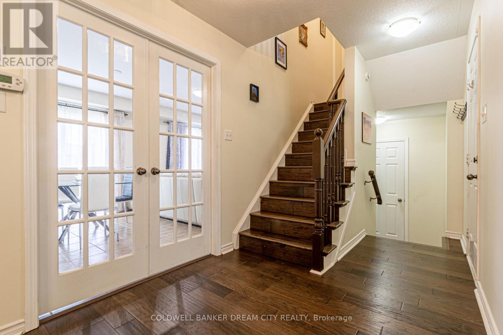 Photo 24 of 189 Powell Road, Brantford ON