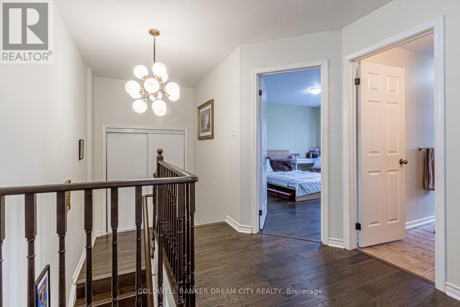 Photo 35 of 189 Powell Road, Brantford ON
