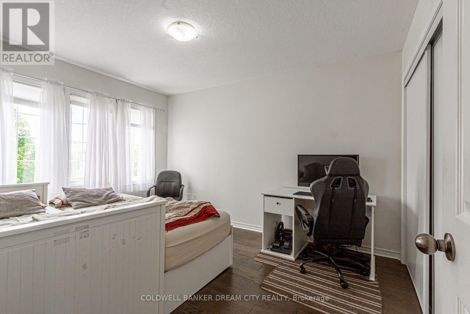 Photo 9 of 189 Powell Road, Brantford ON