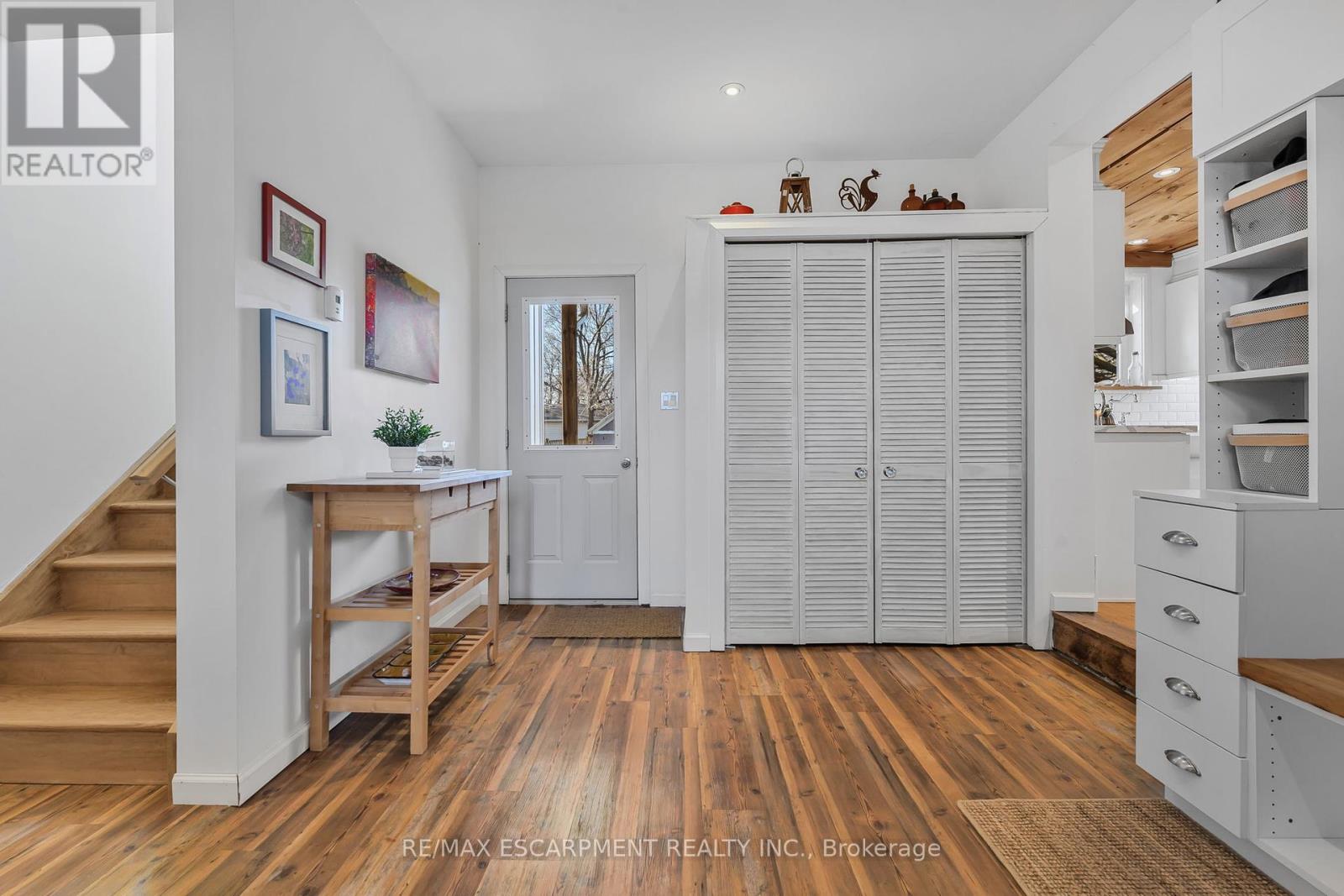 Photo 7 of 124 Colver Street, West Lincoln ON