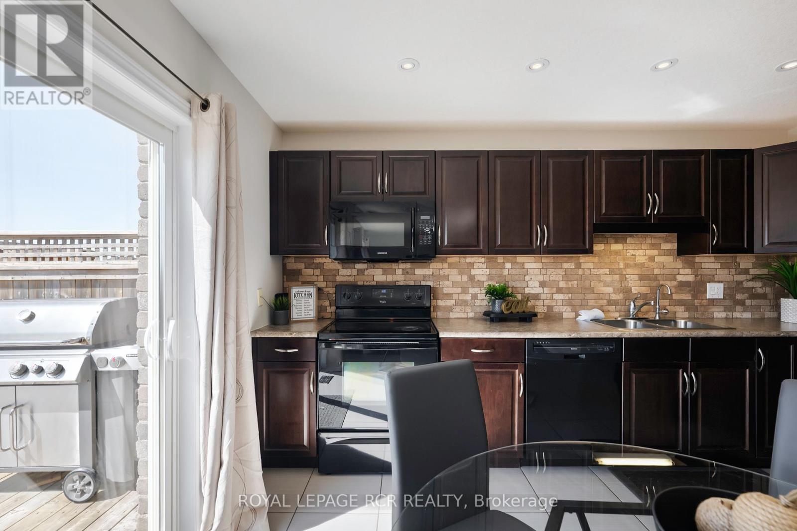 Photo 6 of 122 Taylor Drive, East Luther Grand Valley ON