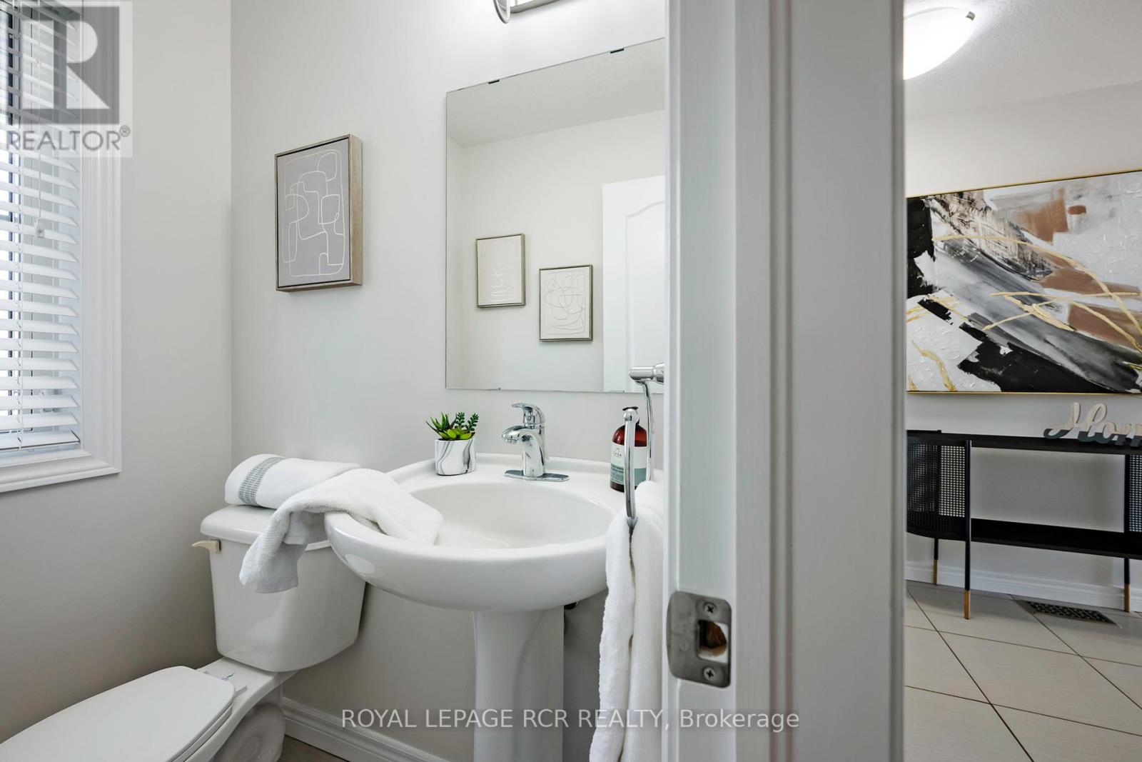 Photo 5 of 122 Taylor Drive, East Luther Grand Valley ON