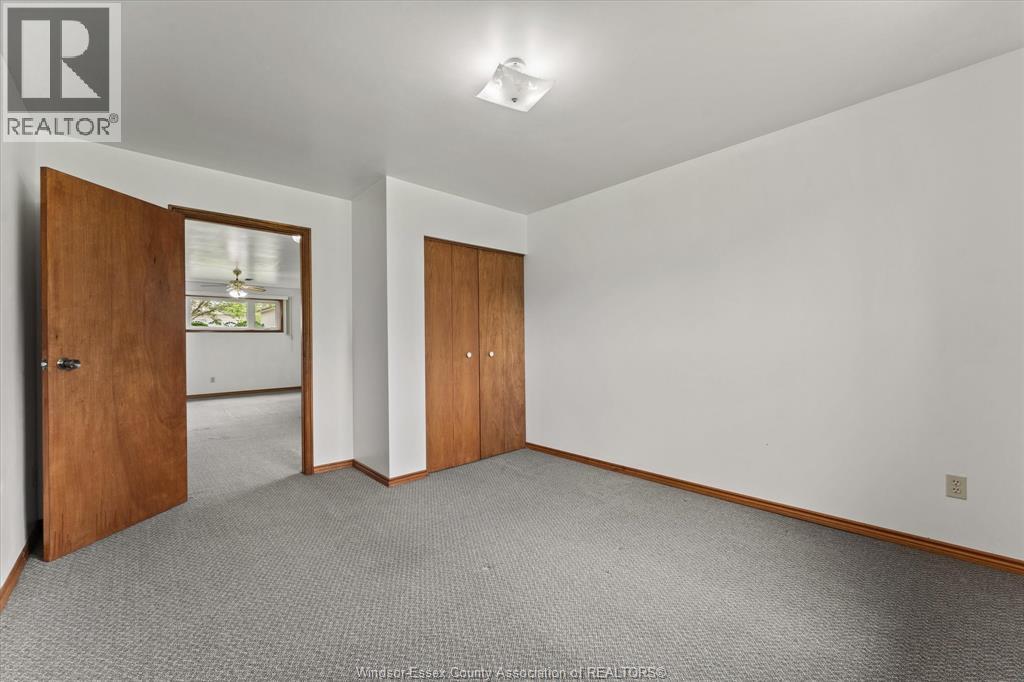 Photo 18 of 2913 Robillard Cres, Windsor ON