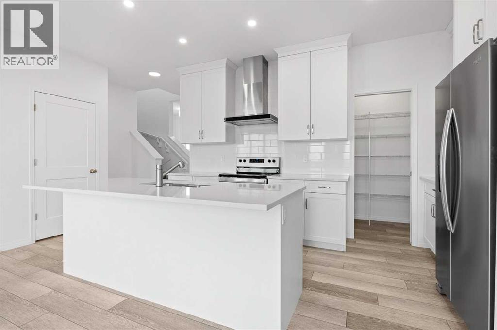 Photo 9 of 310 Montrose Crescent Se, High River AB