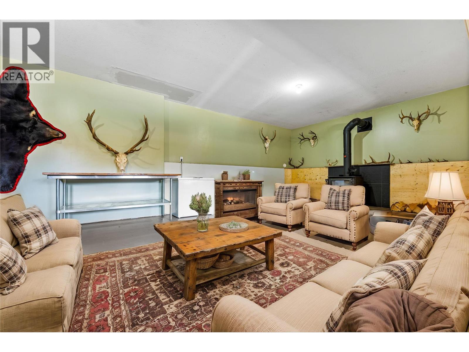 4350 33 HIGHWAY - 37