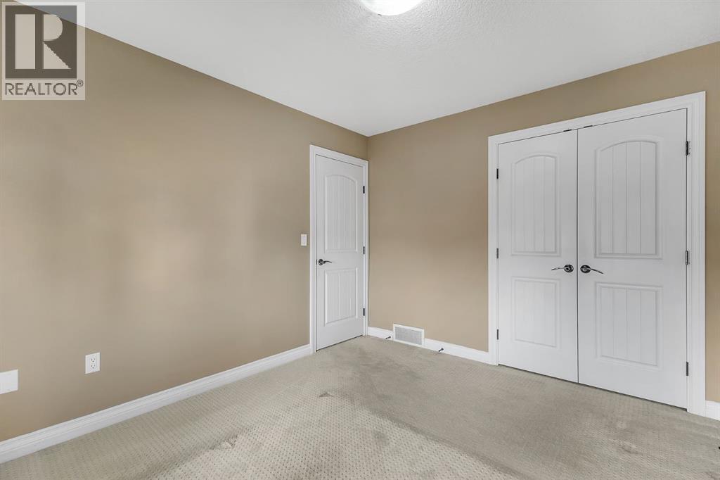 Photo 29 of 40 Baywater Court Sw, Airdrie AB