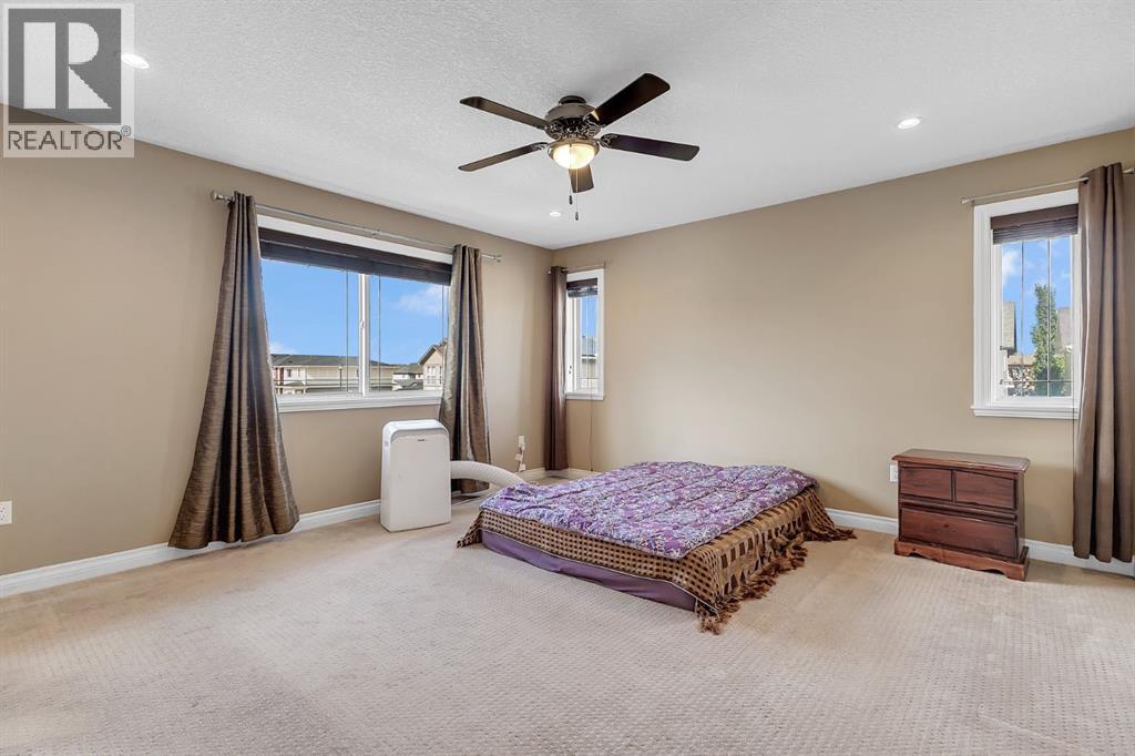 Photo 20 of 40 Baywater Court Sw, Airdrie AB