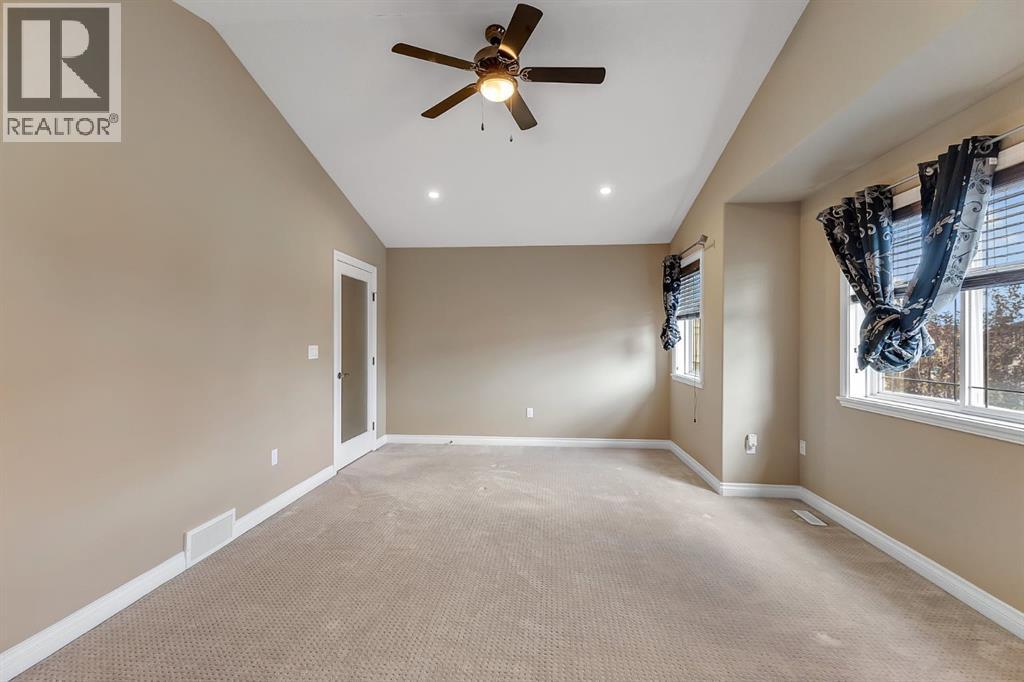 Photo 37 of 40 Baywater Court Sw, Airdrie AB
