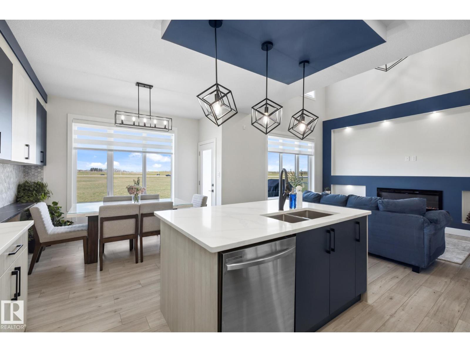 Photo 5 of 18204 94 St Nw, Edmonton AB