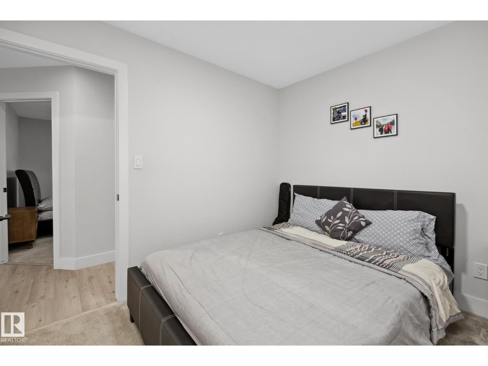 Photo 23 of 18204 94 St Nw, Edmonton AB